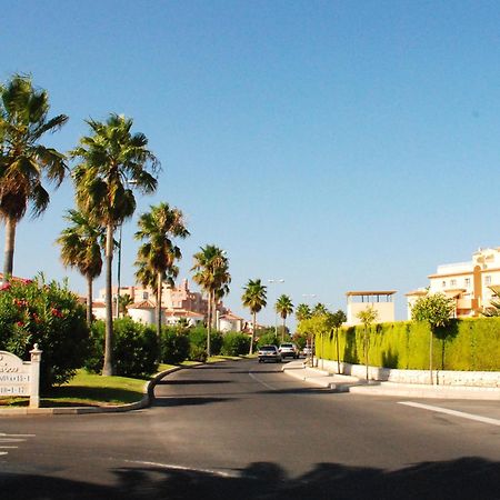 אוליבה Villa Gaudi מראה חיצוני תמונה